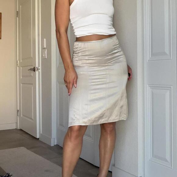 Express - Picture 3 of 7